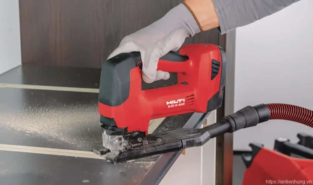 SỬ DỤNG MÁY CƯA HILTI SJD 6-A22
