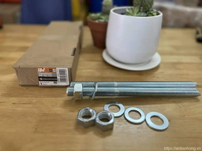THANH REN MẠ KẼM SPIT STUD M20x260