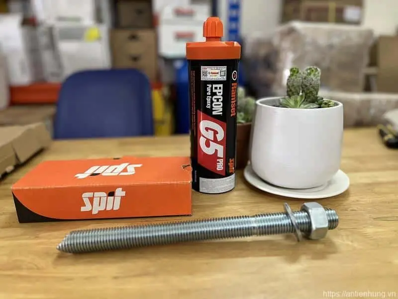 THANH REN MẠ KẼM SPIT STUD M24X300
