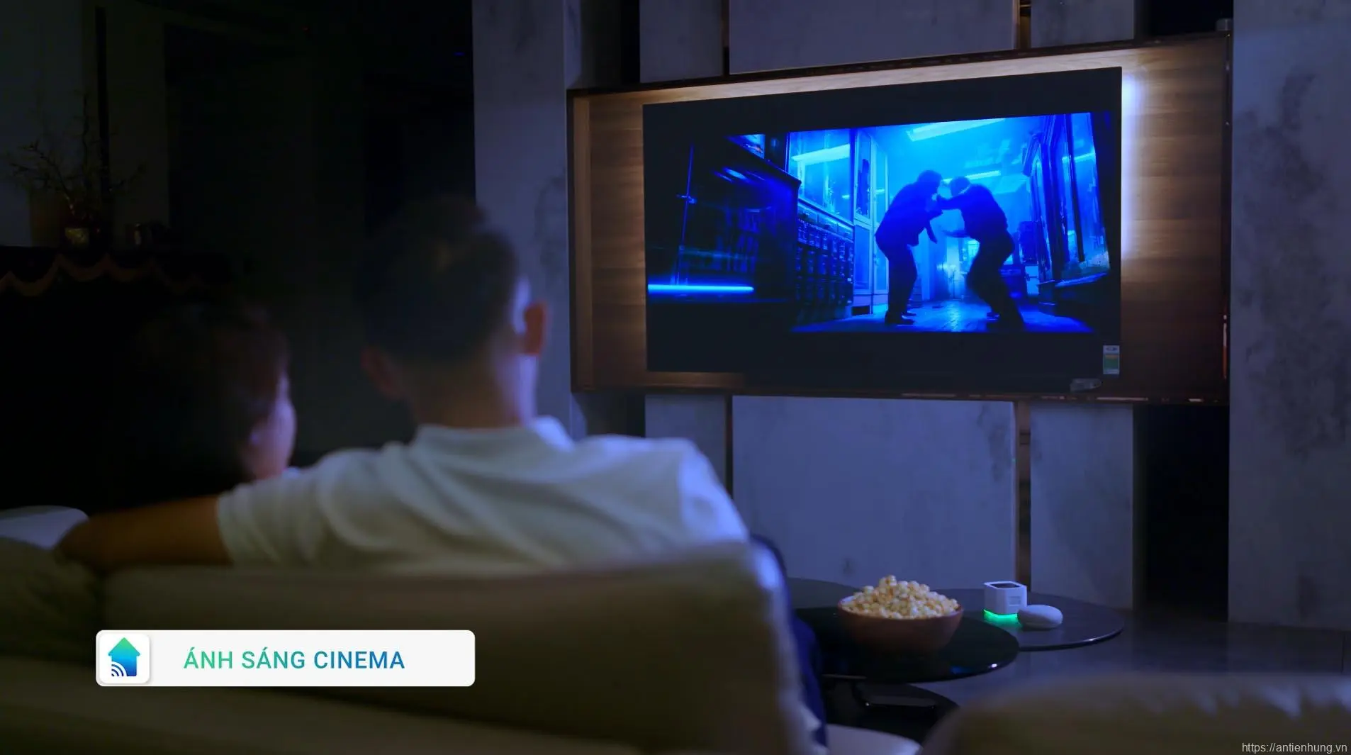 Trải nghiệm ánh sáng Cinema với nhà thông minh Rạng Đông