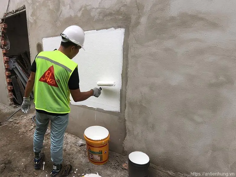 Cách chống thấm tường nhà bằng Sika
