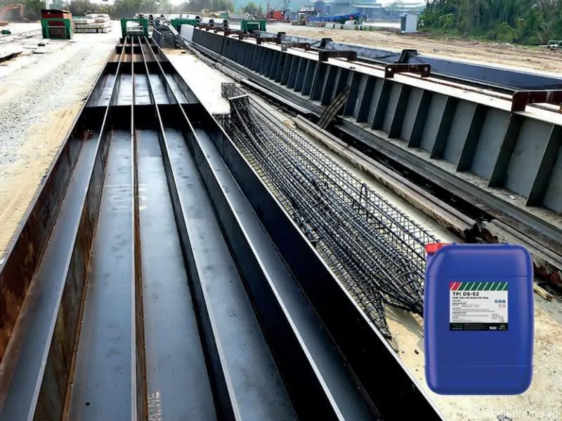 Hình ảnh thi công chất tháo ván khuôn TPI DS-S2